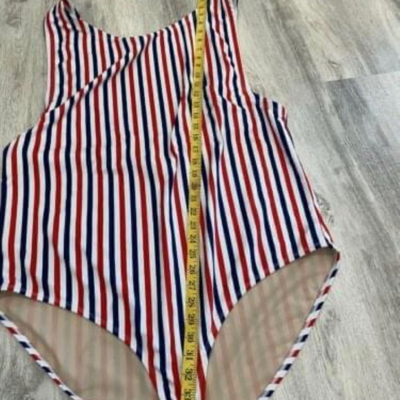 Lane Bryant/cacique, size 28, one piece bathing suit, excellent condition. - Picture 3 of 5